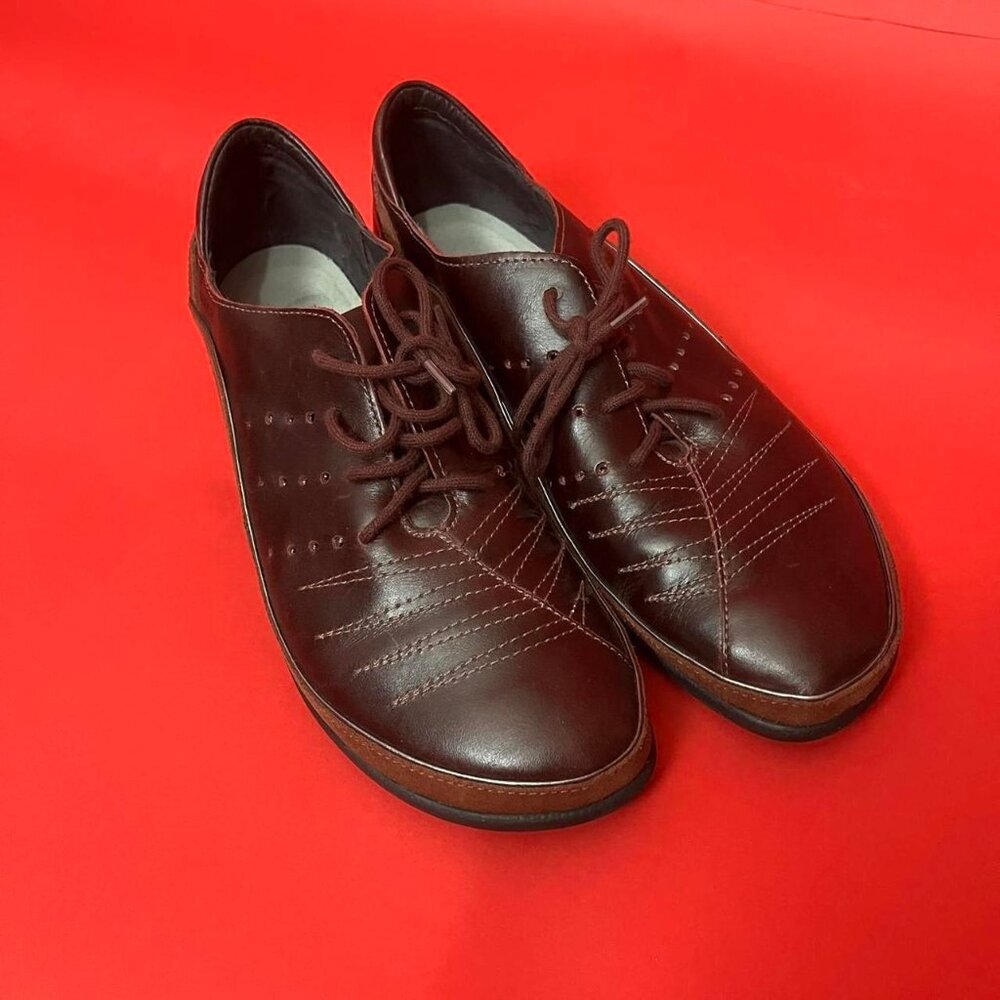 Naot / Brown runners resembling bowling shoes​
